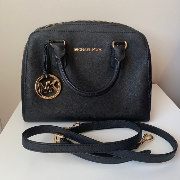 Michael Kors Handbags - Michael Kors black bag